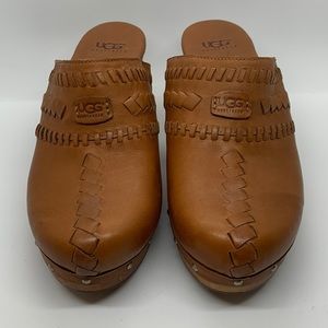 UGG | size 7 | brown leather clogs